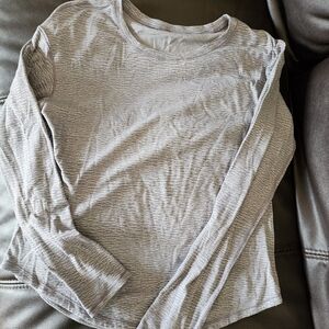 Lululemon Long Sleeve Shirt Size 4/6
